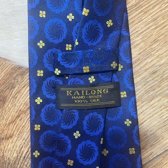 Kailong 100% blue geometric silk tie - Picture 4 of 5